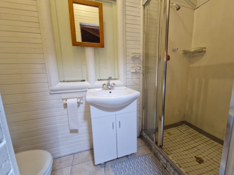 To Let 2 Bedroom Property for Rent in Hunters Home Western Cape